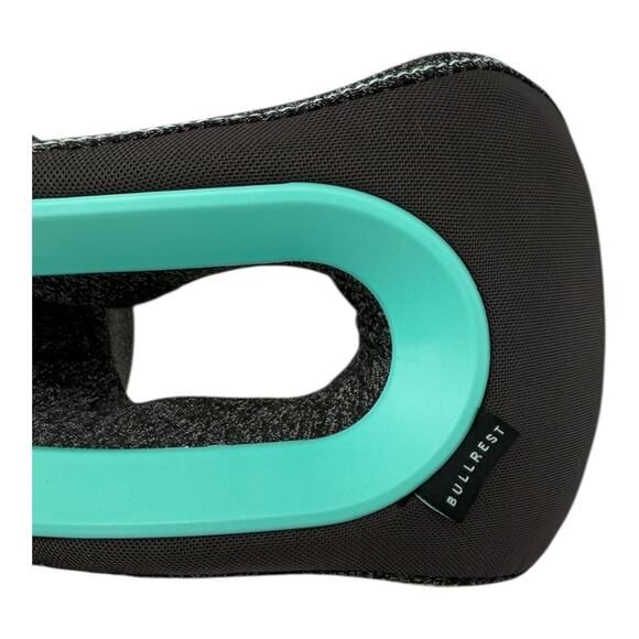 Bullrest Commuter Travel Neck Pillow Ergonomic Mint Gray Memory Foam Brookstone - Picture 2 of 5